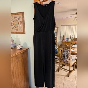 EUC sz Med, G by Giuliana, Sleeveless Black Jumpsuit